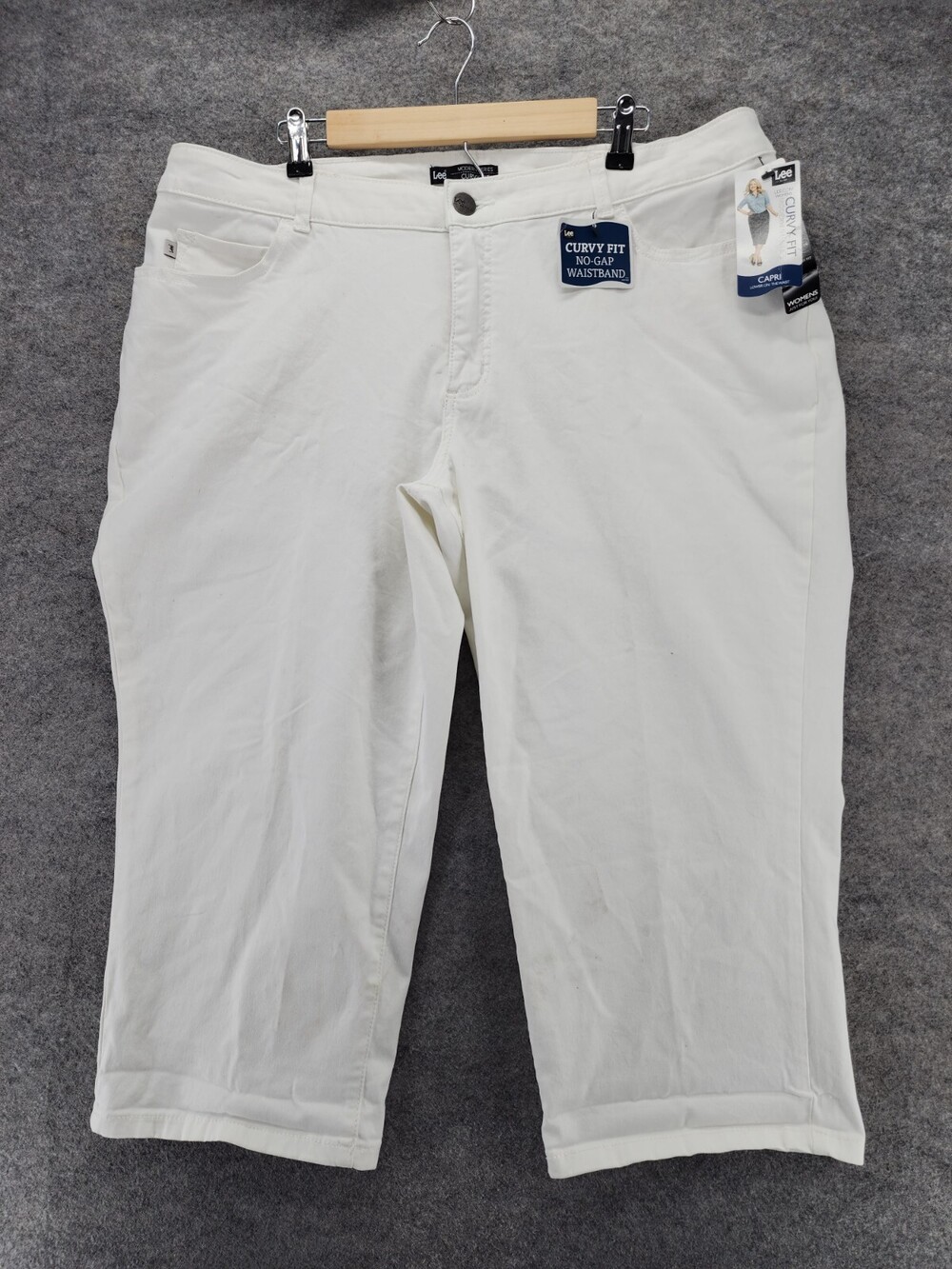 Lee Capri Pants Womens 22W White Modern Curvy Fit